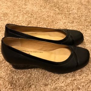 Softspots wedge black dress shoes